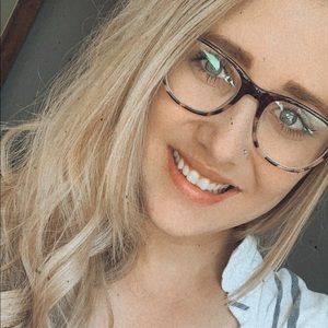 Meet your Posher, Tiffany